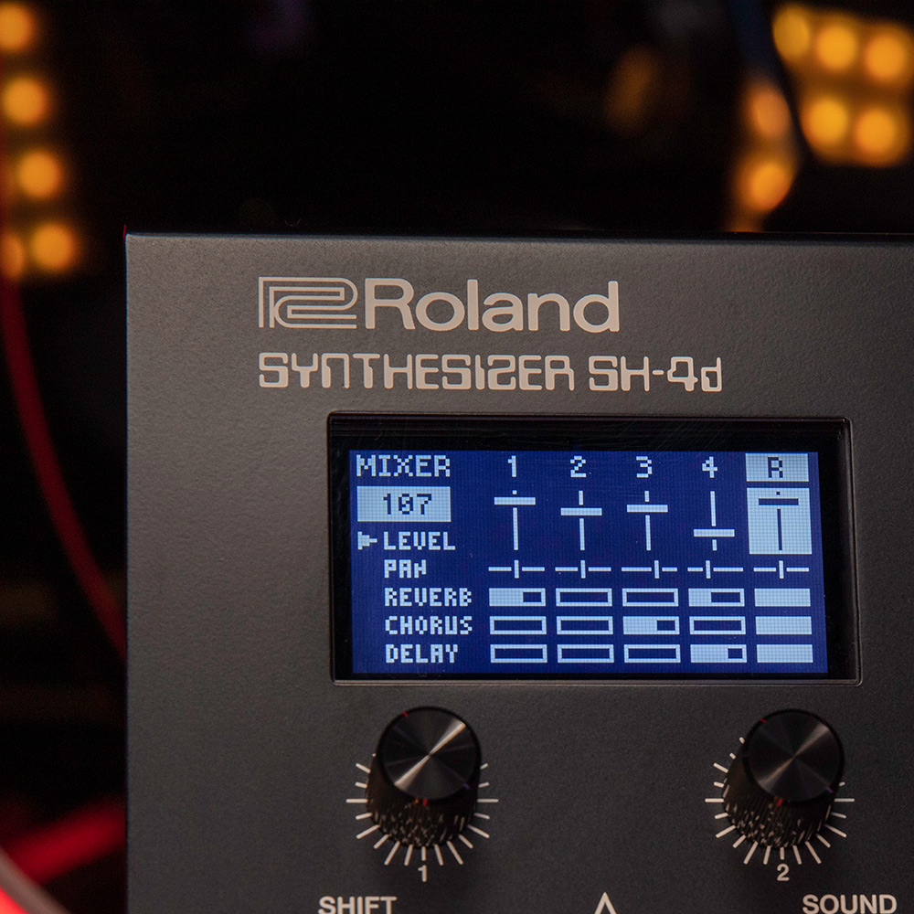 Roland SH-4d 一款多聲部桌面合成器