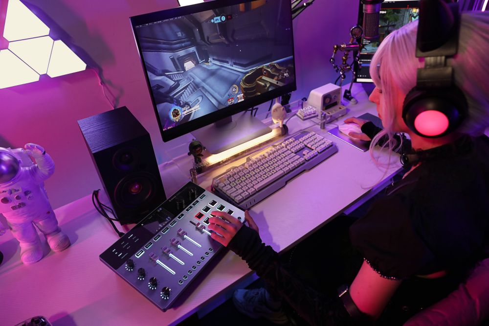 Donner (唐農(nóng)) PC-02 模擬調音臺