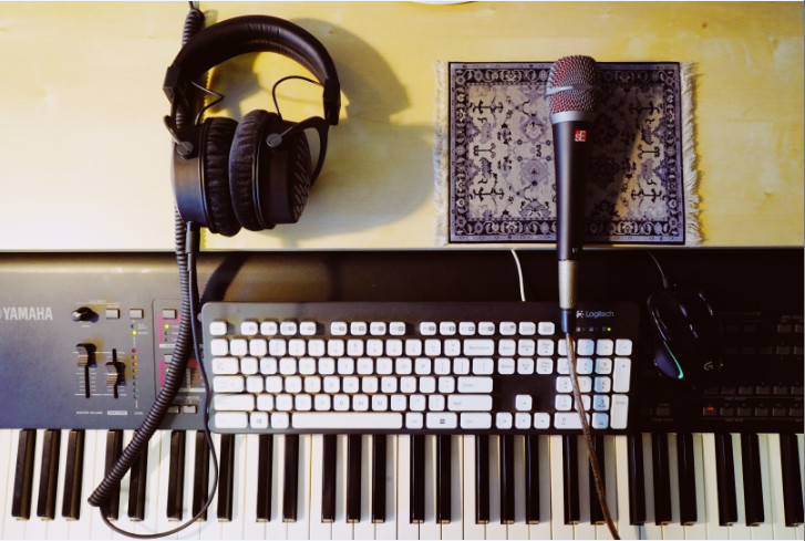 動(dòng)圈話筒 PK：sE V7 與 Shure SM58 誰能更清晰地捕捉聲音的「慧尾」