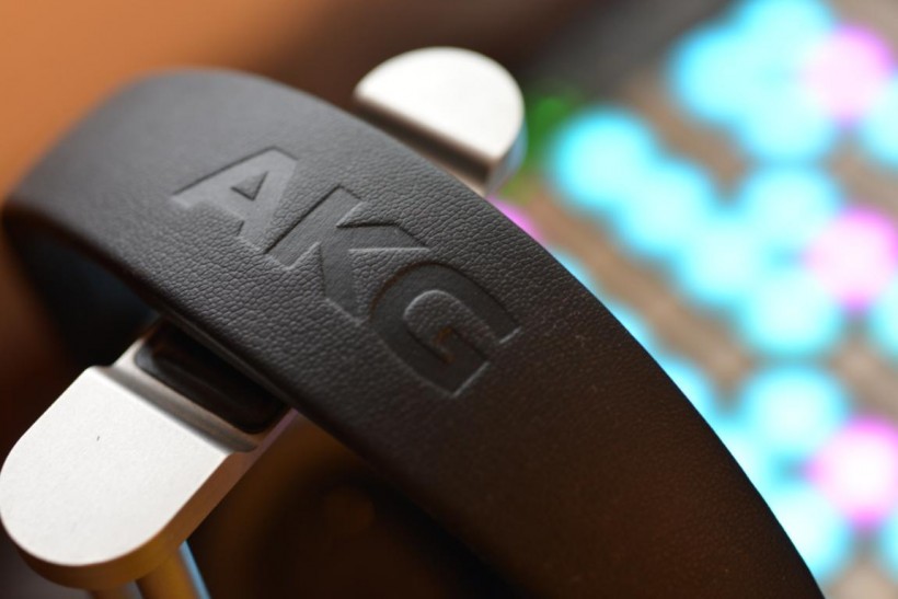 新生代的別樣情懷——AKG K371 頭戴式耳機開箱評測