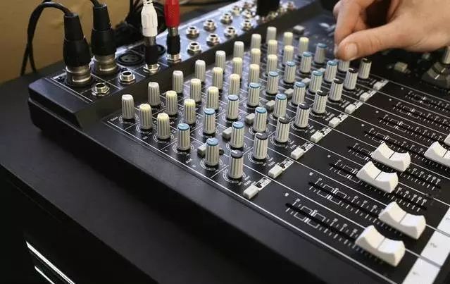 調(diào)音臺(tái)怎么用，調(diào)音臺(tái)的連接方法