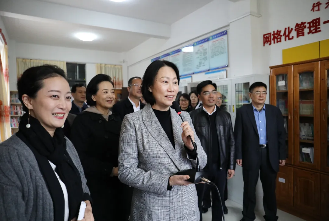 國家廣播電視總局副局長孟冬赴桂林市西山村調(diào)研智慧廣電工程建設情況